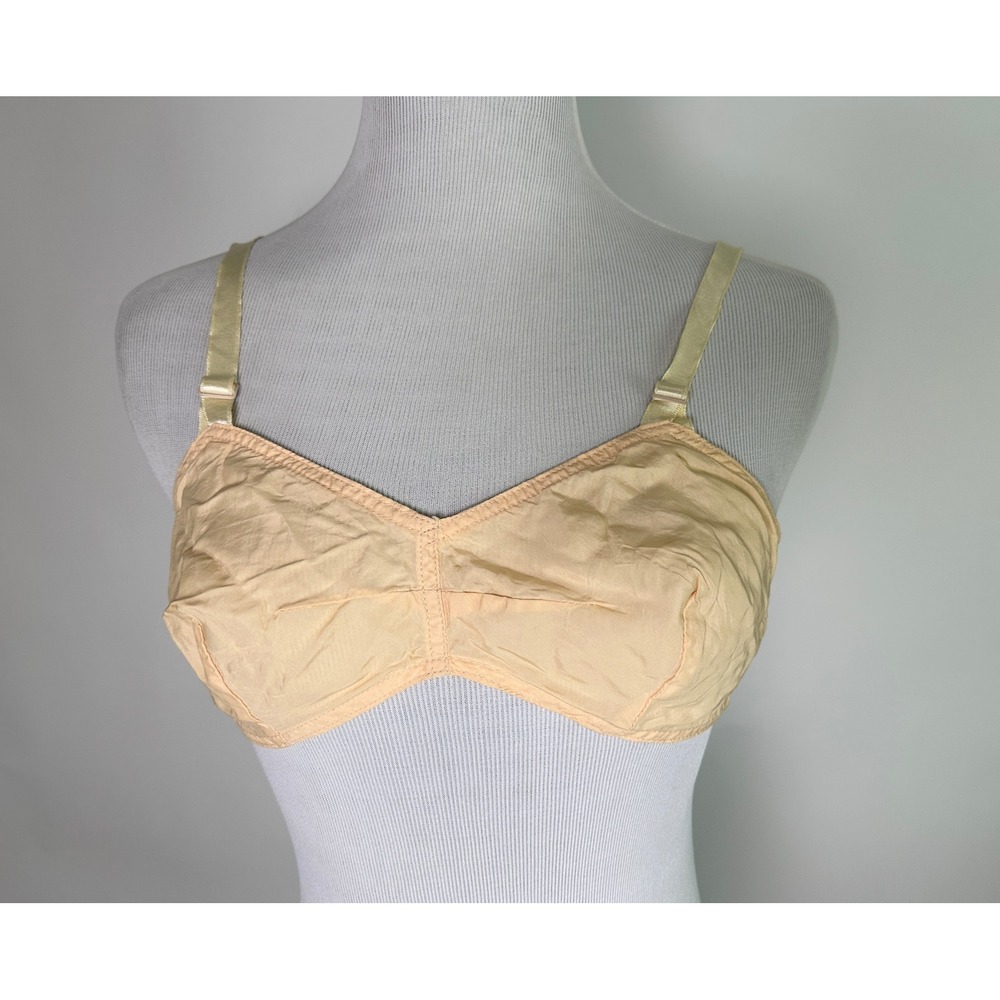 Vintage 1940s Syl-bra Silmar Peach Bullet Bra Size 36A Mid-Century Lingerie